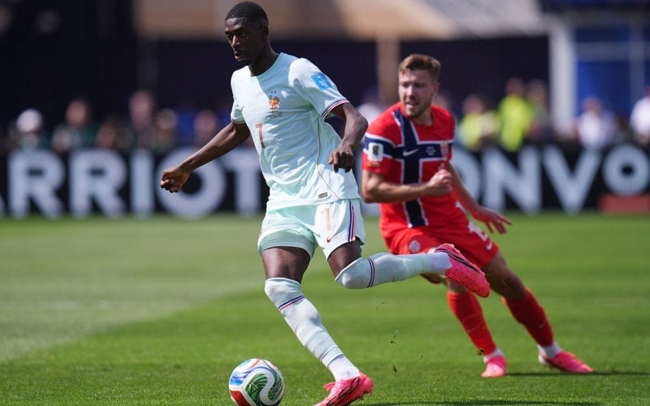 Przy piłce Ousmane Dembele