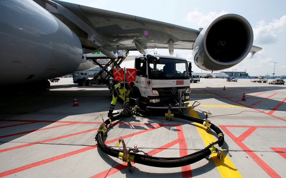 Lufthansa odwołała 20 tys. lotów, aby zaoszczędzić paliwo