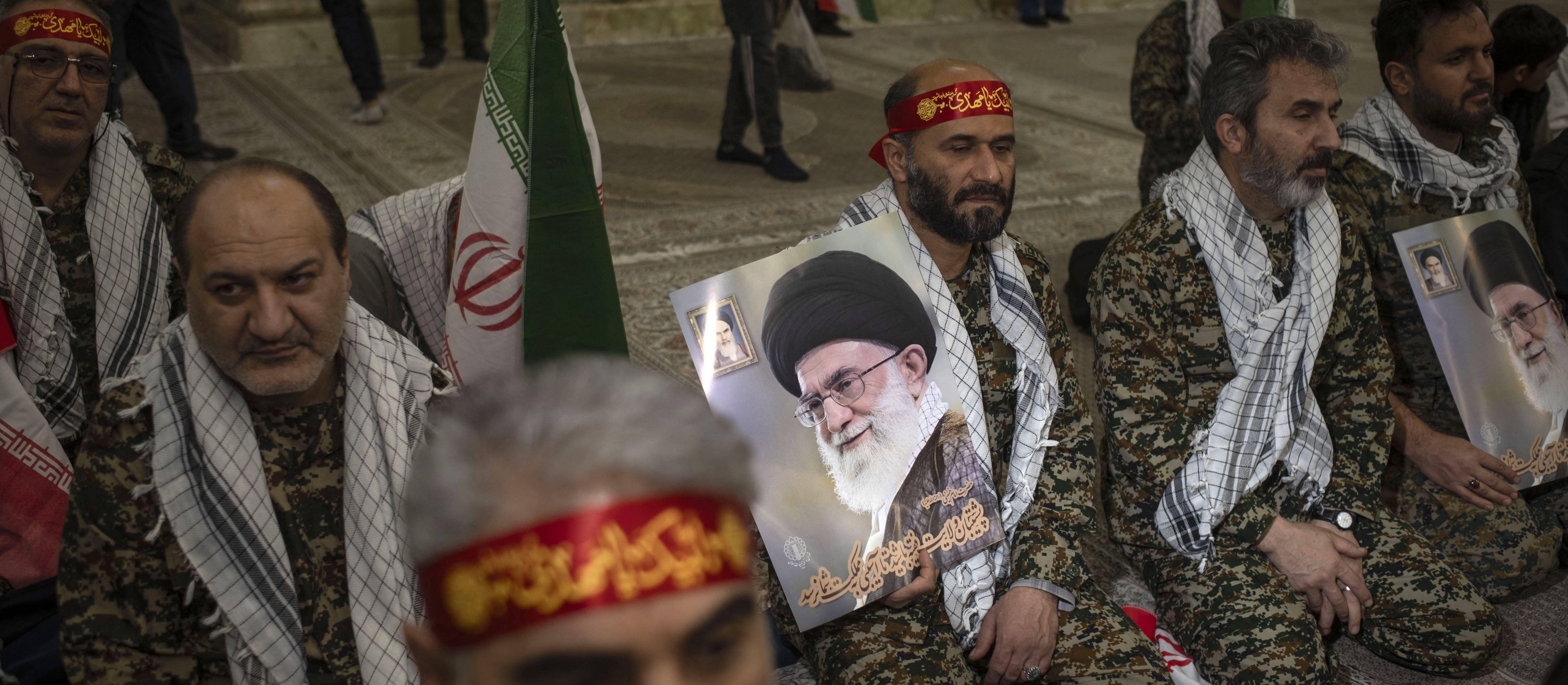 Iran i „największa policja polityczna świata”. Zginął generał, zastąpi go 31 osób