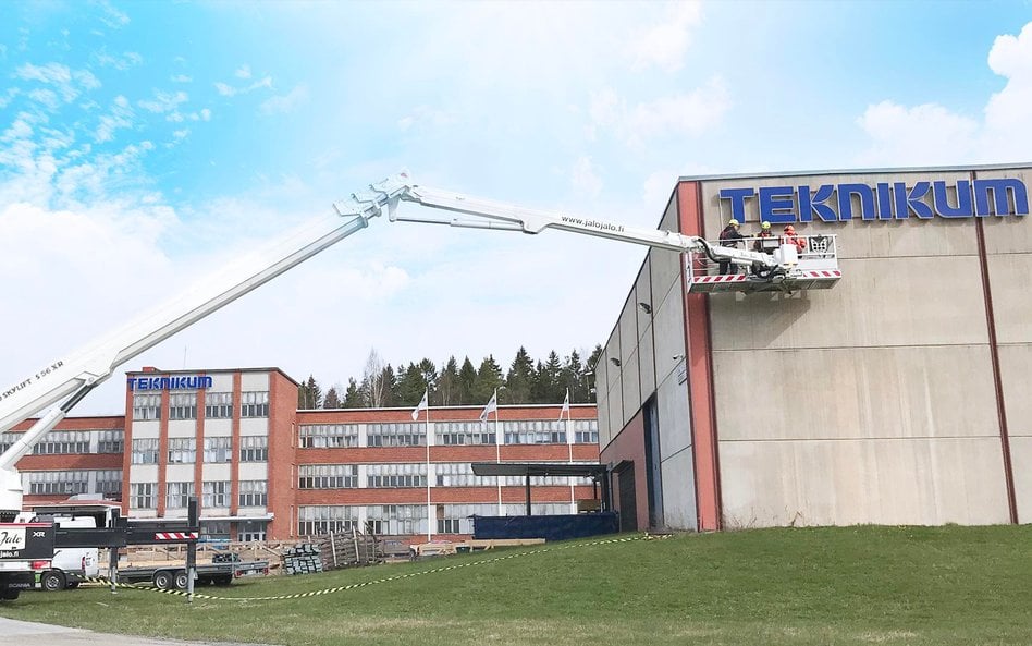 Sanok RC przejmie fińską spółkę za ok. 46,7 mln euro