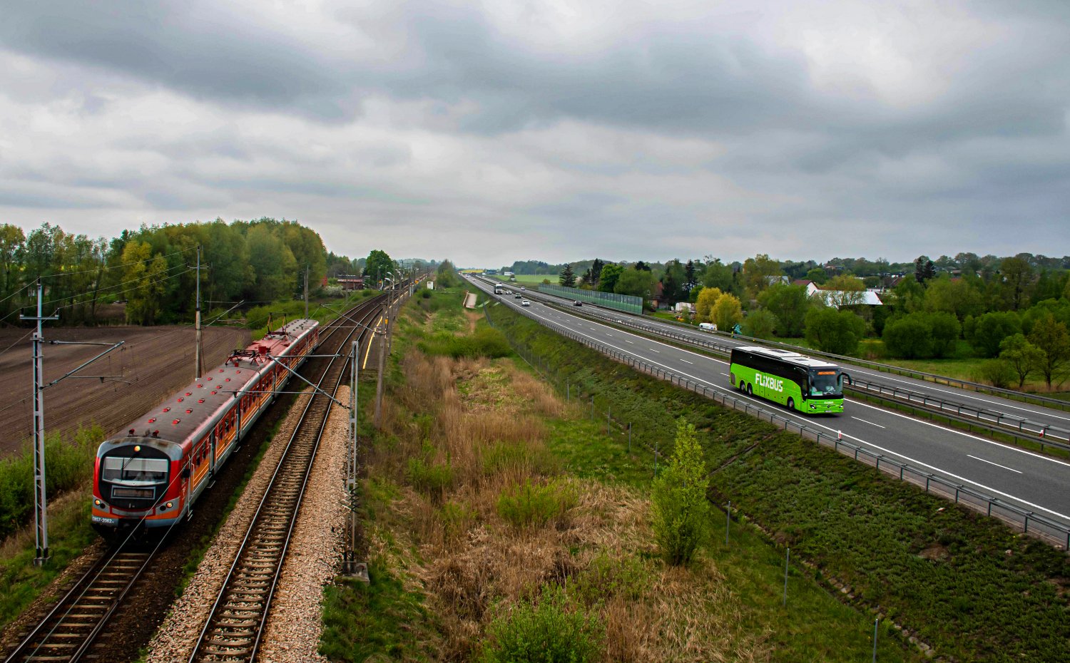 FlixBus i Koleo w jednej aplikacji. „Największe połączenie oferty autobusowej i kolejowej w Polsce”