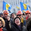 Protesty w Kijowie podczas niedzielnego pogrzebu jednego z demonstrantów.