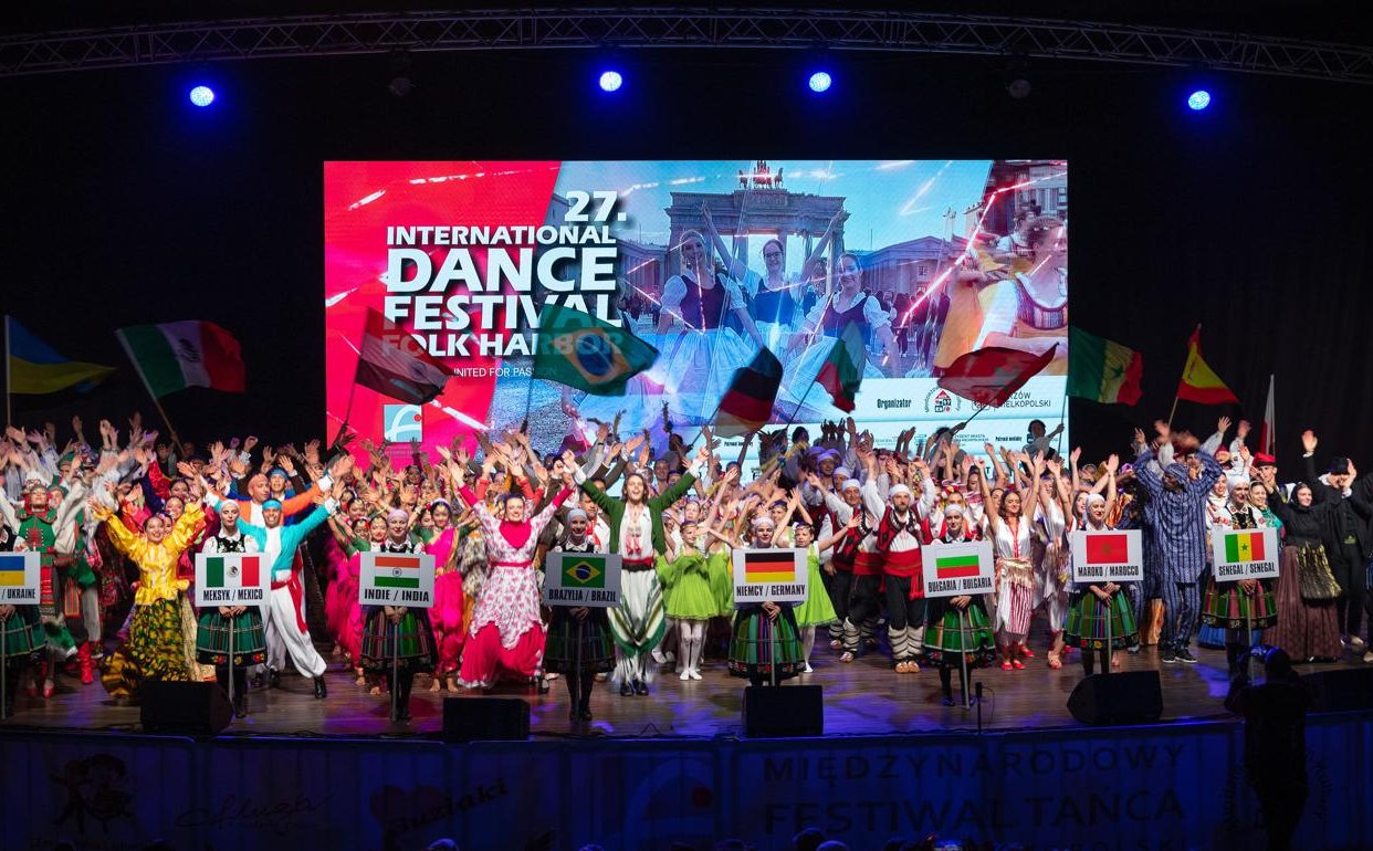 Artyści folklorystycznych festiwali ofiarą nagonki na migrantów w Zamościu i Gorzowie