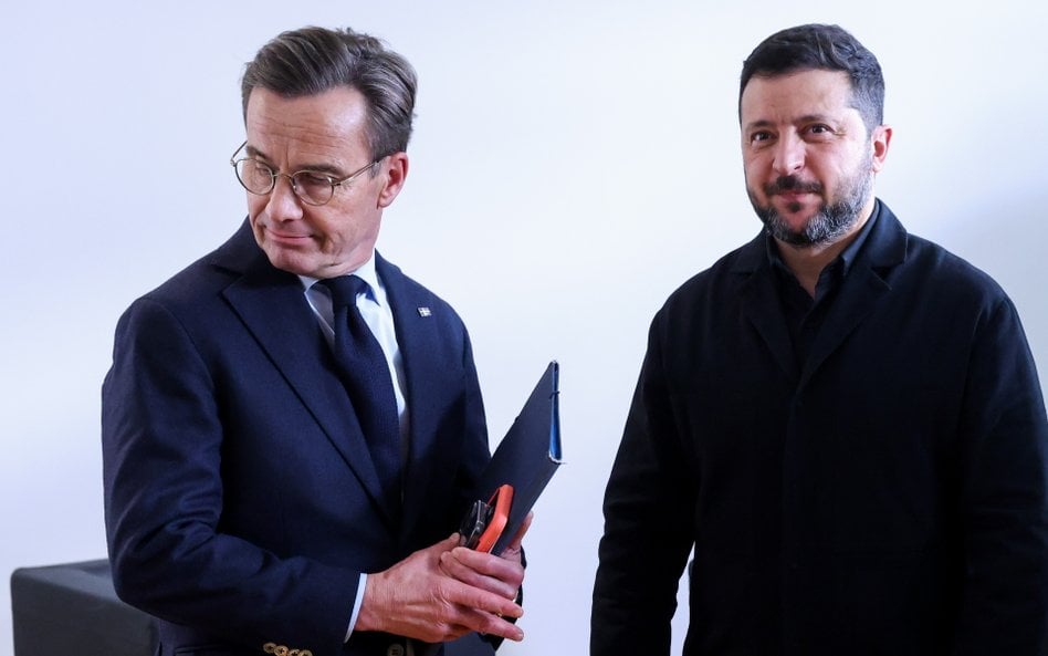 Po dogadaniu się Trumpa z Putinem, notowania Zełenskiego w Białym Domy spadły