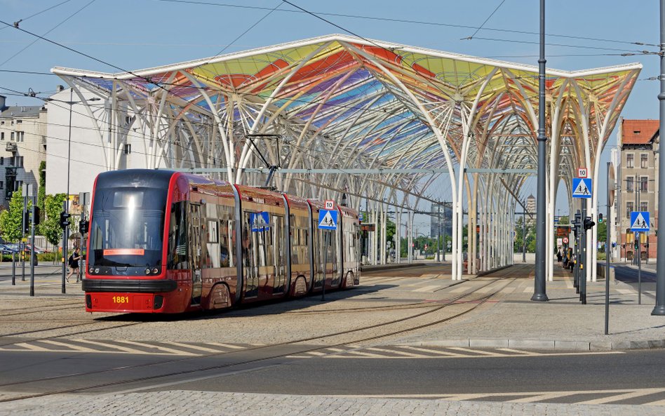 Łódzkie autobusy i tramwaje mają stanąć w poniedziałek 5 września o godzinie 2 w nocy