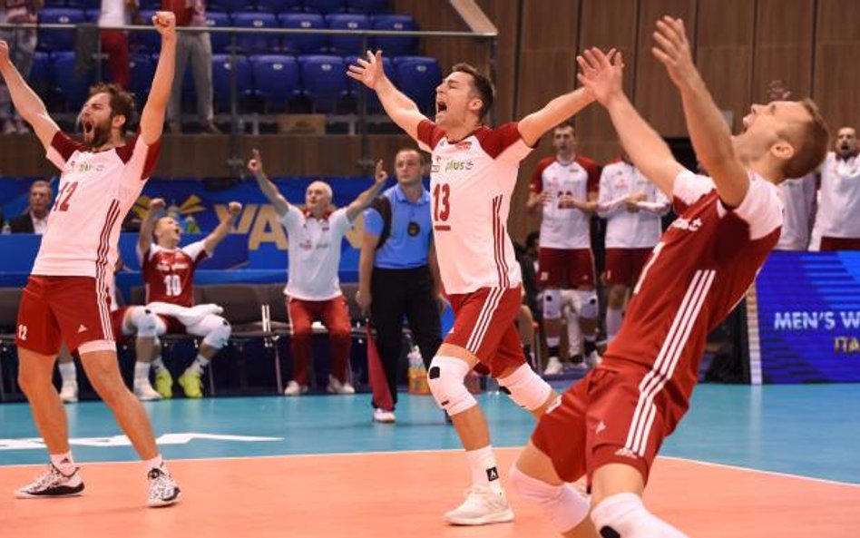 Ryszard Bosek: O tym, jak ważna jest rola Michała Kubiaka (w środku) w drużynie, najlepiej świadczy 