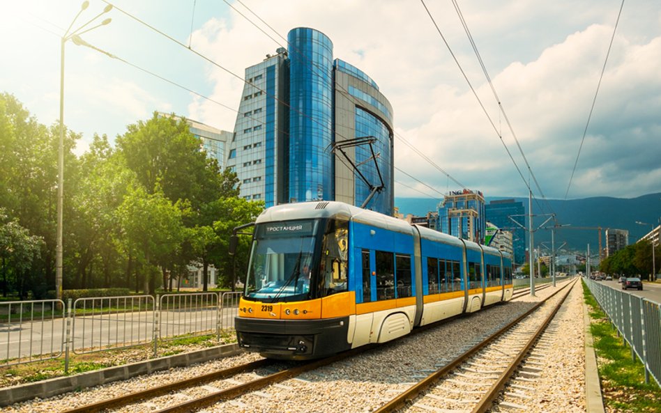 Pesa umacnia się na Bałkanach