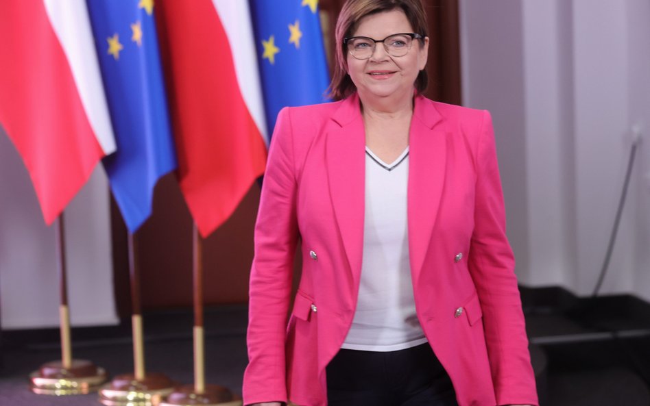 Minister Izabela Leszczyna przedstawiła w tym tygodniu pakiet rozwiązań wspierających kobiety