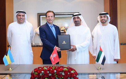 Emirates będą promować podróże na Bahamy