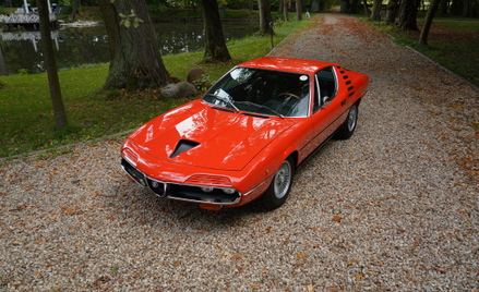 Alfa Romeo Montreal to bez wątpienia fascynujący i piękny samochód.