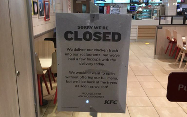 W KFC zabrakło kurczaków. Klienci komentują: Koniec świata