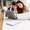 WHO klasyfikuje wypalenie jako zjawisko związane wyłącznie z pracą.
