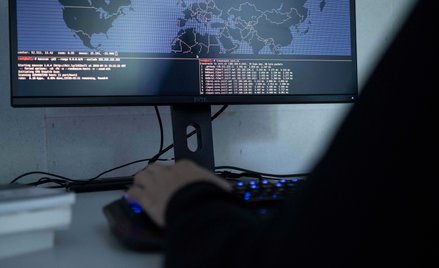 Hakerzy żądają 70 mln dolarów za przywrócenie danych firm