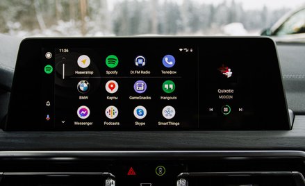 Google mógł naruszyć przepisy o ochronie konkurencji. Chodzi o Android Auto