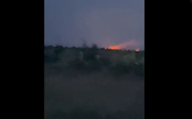 Ogień widoczny w rejonie poligonu na Krymie