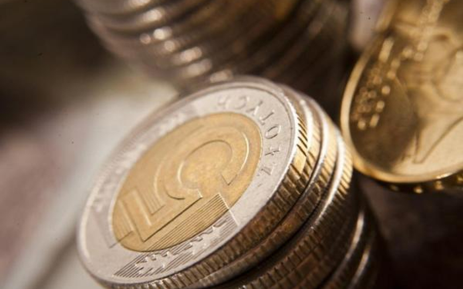 Około 35 proc. zadłużenia Skarbu Państwa to obligacje, których oprocentowanie jest wyższe niż 5 proc