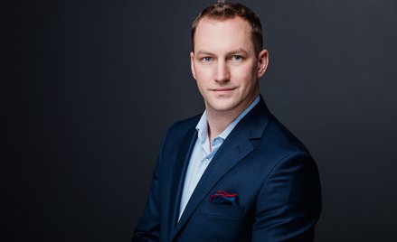 Jan Dziekoński, , główny ekonomista portalu Rynekpierwotny.pl.