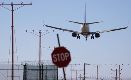 Nowe cele klimatyczne UE. Co czeka linie lotnicze, hotele i organizatorów rejsów?