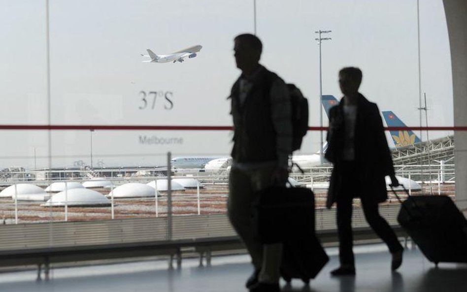 Ruch na lotniskach pomału wraca do normy