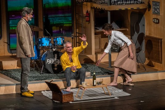 „Fifty” Petra Zelenki z Ivanem Trojanem z Dejvicke Divadlo to opowieść o nienormalnej dojrzałości