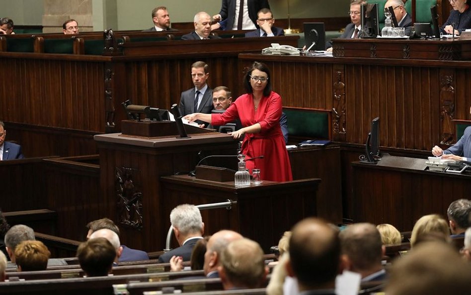 Zuzanna Dąbrowska: Nawet mi ich nie żal