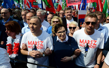Małgorzata Kidawa-Błońska, Grzegorz Schetyna, Ewa Kopacz i Bartosz Arłukowicz na Marszu Wolności