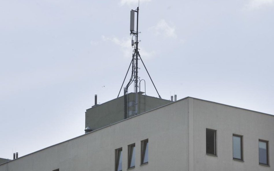 Sprzeciw mieszkańców nie zatrzymał budowy masztu dla komórek - wyrok WSA