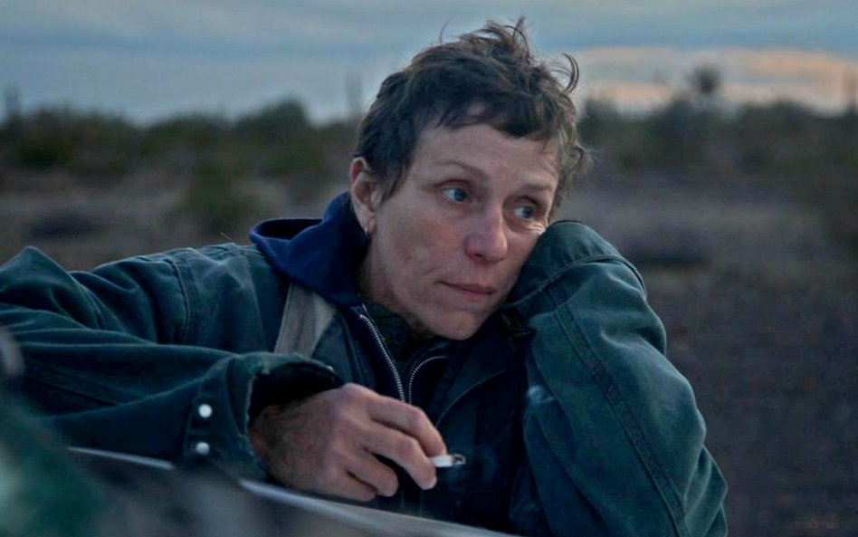 Frances McDormand uważana była za faworytkę do nagrody aktorskiej za rolę w „Nomadland”., ale Złoty 