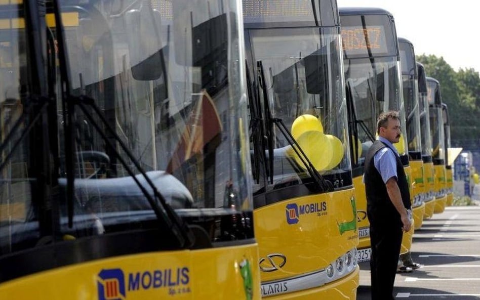 W Międzynarodowy Dzień bez Samochodu w wielu miastach można za darmo podróżować komunikacją miejską.