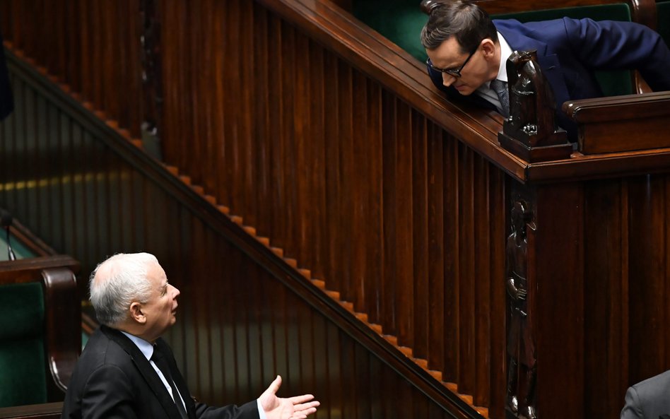 I premier Mateusz Morawiecki, i prezes PiS Jarosław Kaczyński (na zdjęciu w czwartek w Sejmie) zapow