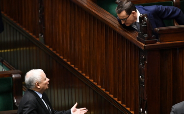 I premier Mateusz Morawiecki, i prezes PiS Jarosław Kaczyński (na zdjęciu w czwartek w Sejmie) zapow