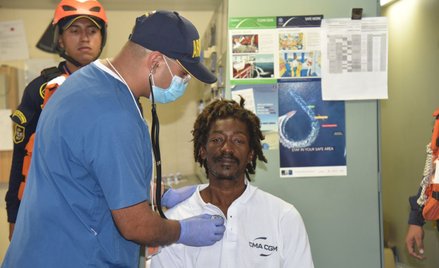 Rozbitek uratowany po 24 dniach dryfowania