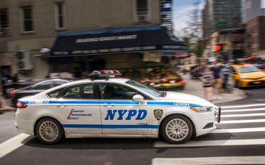Nowy Jork: Policjanci pomylili metalową rurkę z pistoletem