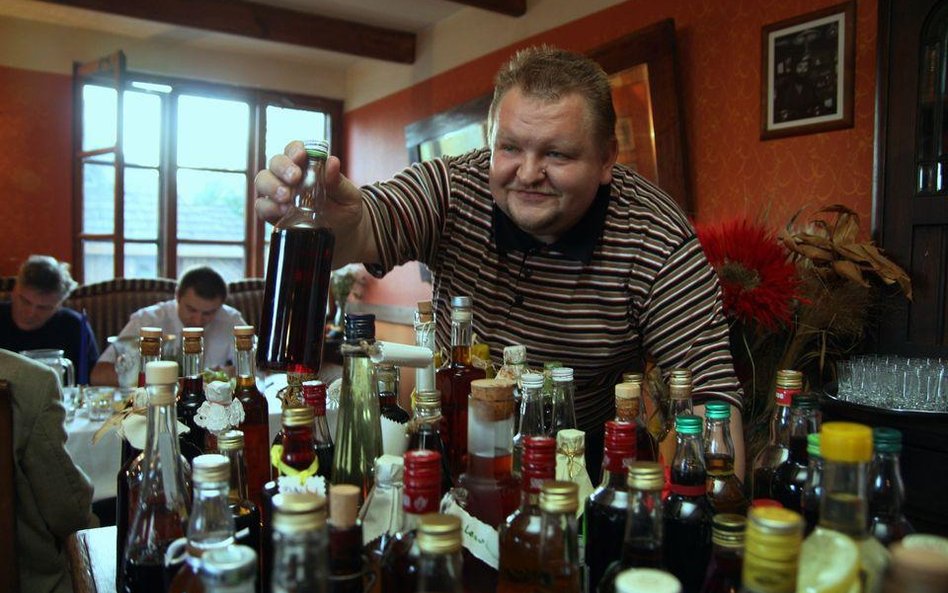 Grzegorz Komendarek podczas Ogólnopolskiego Turnieju Nalewek w Kazimierzu Dolnym
