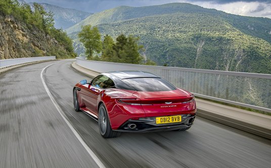 Aston Martin DB12