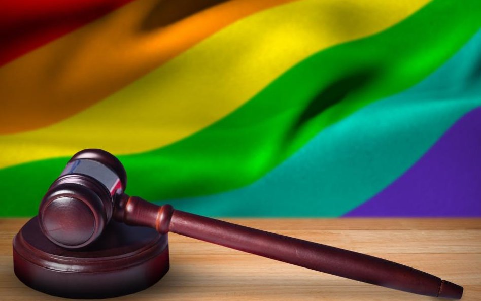 TSUE: przy udzielaniu azylu nie można badać orientacji seksualnej