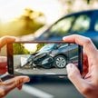 Kierowcy mogą w aplikacji sporządzić wspólne oświadczenie o kolizji, uzupełnić je o zrobione na miej