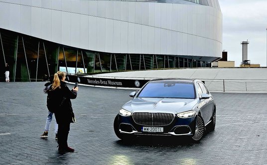 Mercedes-Maybach S580