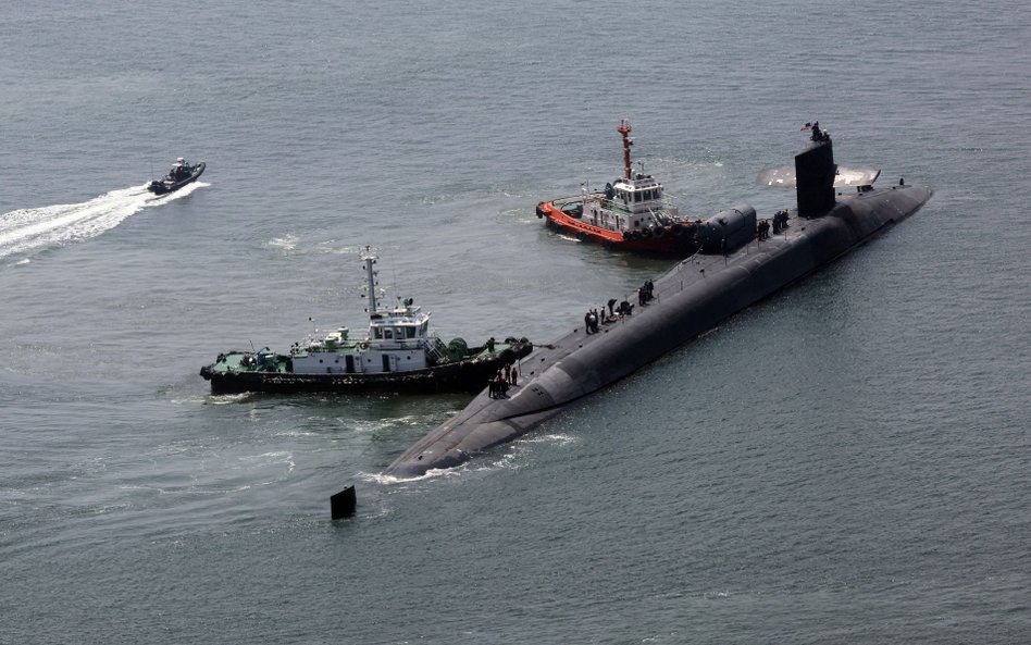 Okręt USS Michigan przypłynął do portu Busan