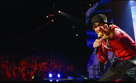 Justin Bieber zapewnił sobie uwielbienie fanek, które pozostaną mu wierne przez lata; FOT. FRANCOIS 