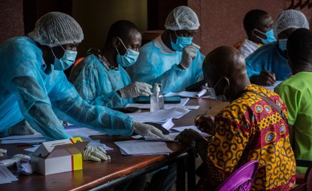 Gwinea: WHO ostrzega przed Ebolą. Ryzyko transmisji „bardzo wysokie"