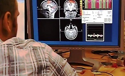 Zespół Jasona Gallivana analizował aktywność całego mózgu