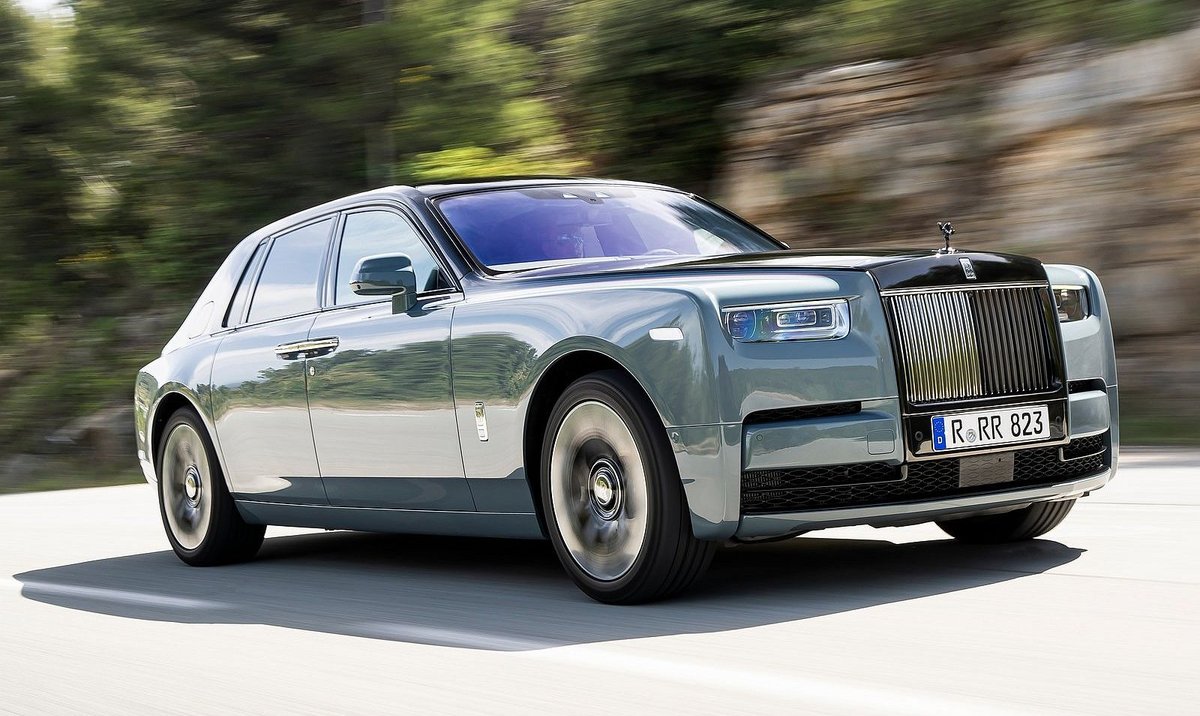 Strategia przyszłości Rolls-Royce: Zero V12, zero hybryd, dużo prądu ...