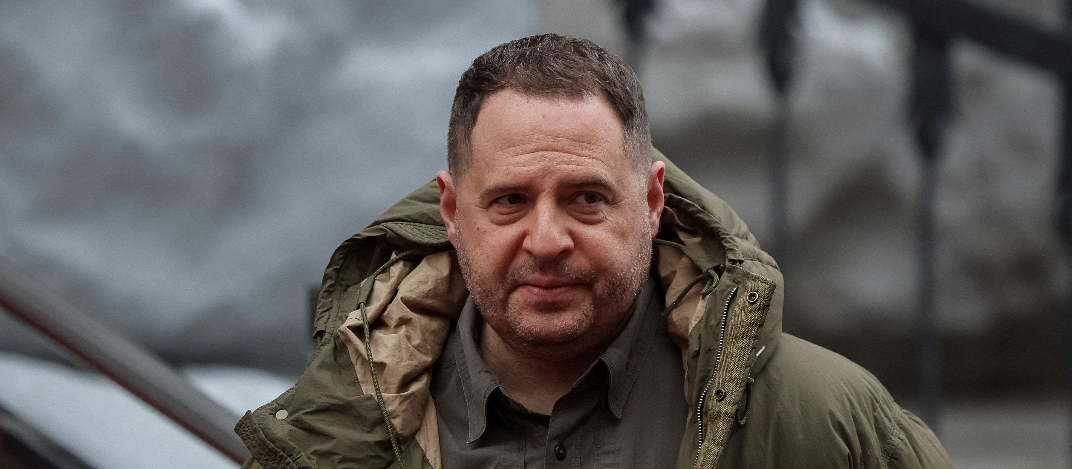 Andrij Jermak zapewnia, iż jest uczciwy. „Jadę na front”