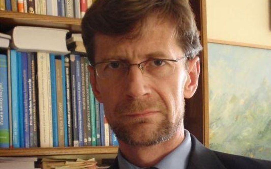 Profesor Dariusz Dudek