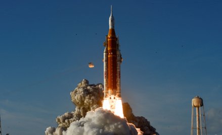 Czterech astronautów w statku kosmicznym Orion znajdzie się na orbicie Księżyca