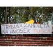 Kibice prostestują przeciw futbolowej wojnie Donalda Tuska