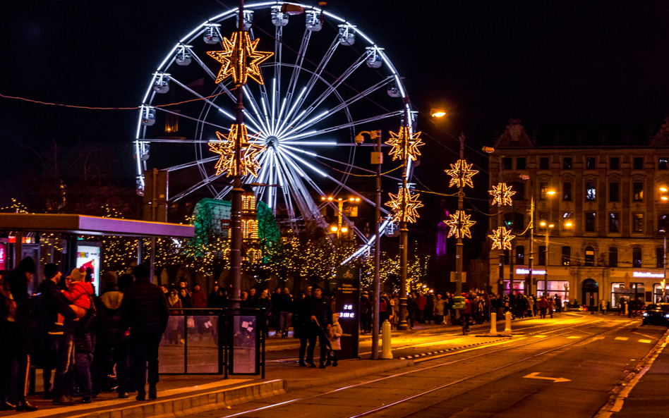 Iluminacje świąteczne w Poznaniu zostaną rozświetlone już w niedzielę, 1 grudnia