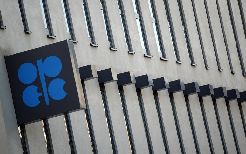 OPEC+ obraduje w twierdzy, czy zmniejszy wydobycie?