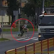 Toruń: Policja zatrzymała rowerzystów, którzy potrącili staruszkę. To 15-latkowie